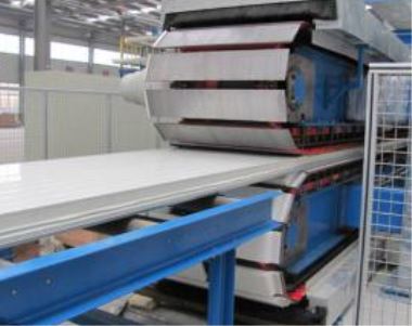 選對聚氨酯復合板生產線 實現聚氨酯生產的降本提效